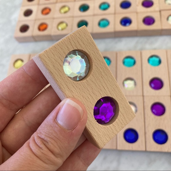 Montessori Building Color Gem Blocks - Picture 13 of 16